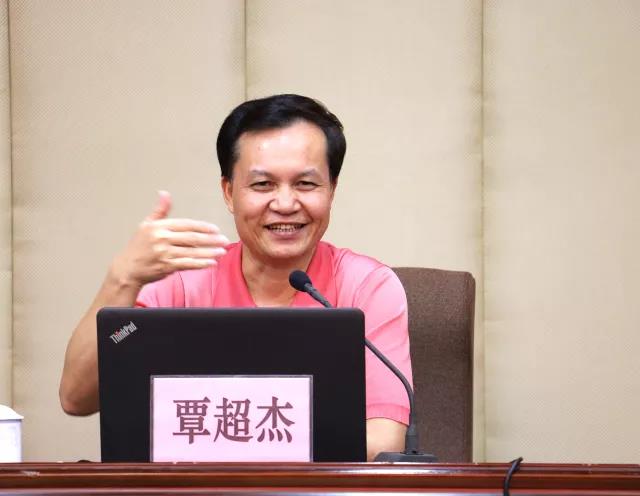 2018年“五?四”防城港市港口区、上思县青年（团）干部“青春引擎”培训班在广西团校圆满结束