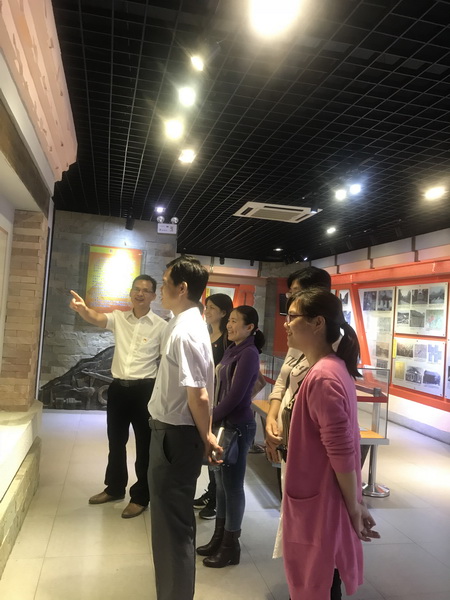 缅怀先烈忆革命 不忘初心跟党走 ——广西团校第三党支部组织党员参观李明瑞、韦拔群烈士纪念馆