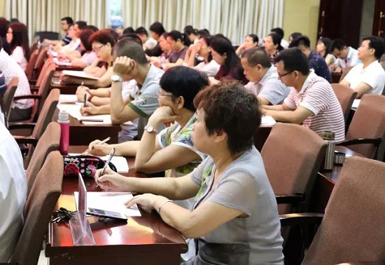 共青团广西区委学习贯彻党的十九大精神培训班在广西团校举行开班仪式