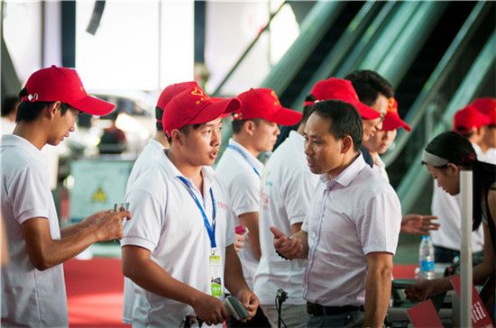 点亮公益梦想 助力脱贫攻坚 br 柳州市首届青