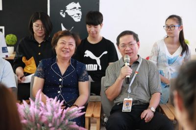 玉林市政协主席梁伟江走进玉林师范学院 与青年师生共话“五四”精神