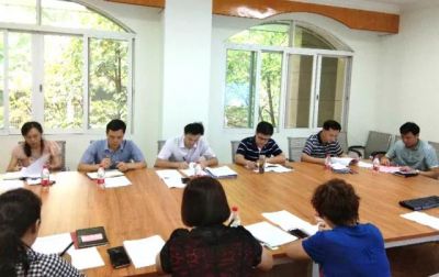 广西团校召开党委理论学习中心组2018年第二季度专题学习