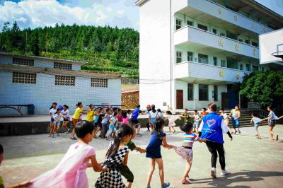 传承民族体育文化,关爱儿童心理健康广西大学行健文理学院暑期社会实践活动