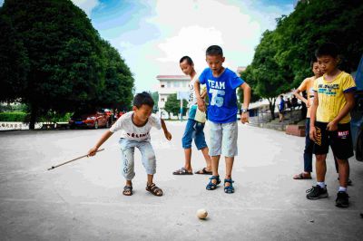 传承民族体育文化,关爱儿童心理健康广西大学行健文理学院暑期社会实践活动