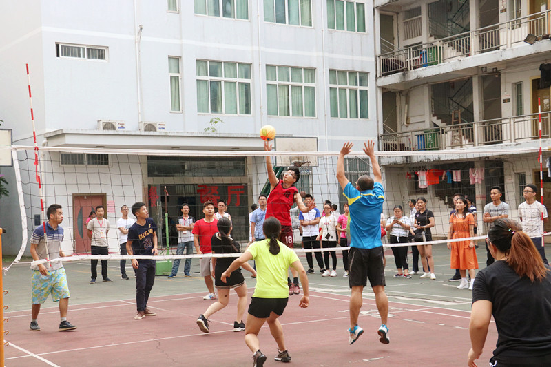 北流市“青年大学习”行动暨2018年“青春引擎”基层团干部培训班圆满结束