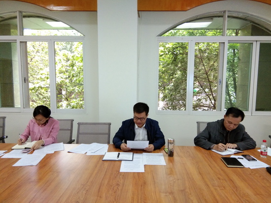 广西团校召开党委理论学习中心组2018年第三季度专题学习