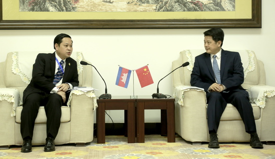 中国（广西）国际青年交流学院柬埔寨青年企业家研修班举行开学典礼