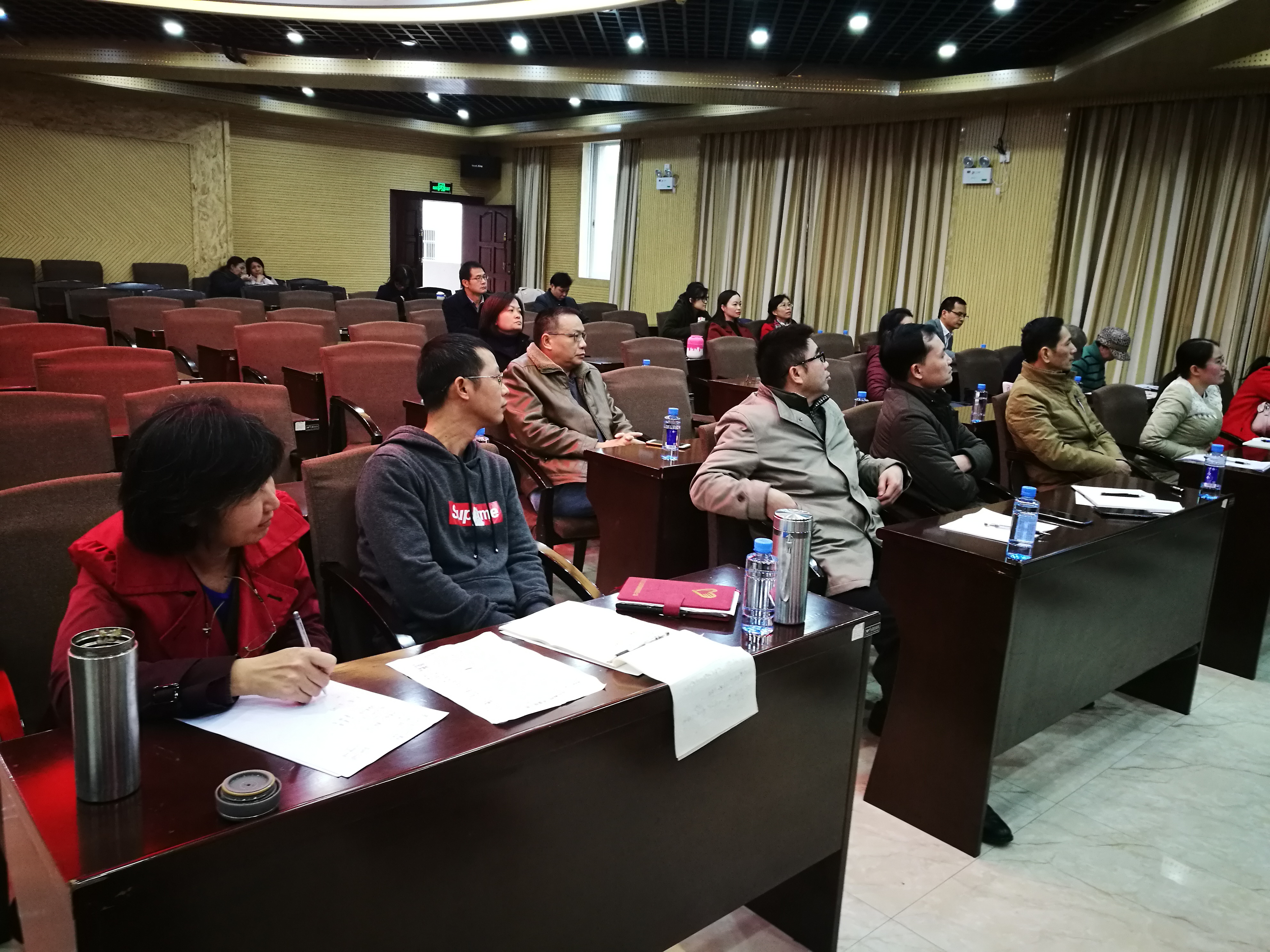 广西团校成功举行2018年秋季学期教师试课活动