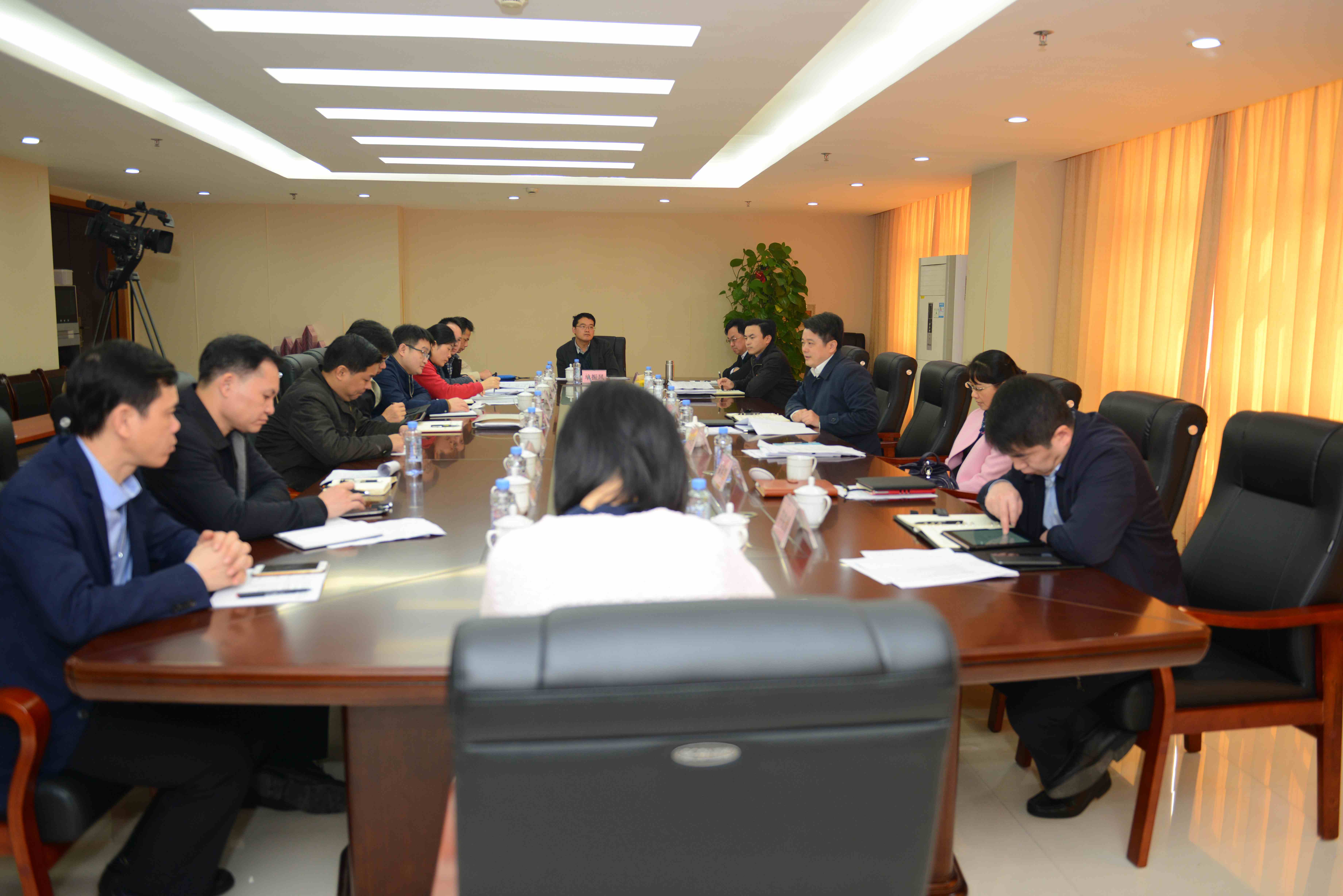 共青团广西区委党组理论学习中心组召开2019年第一季度专题学习会