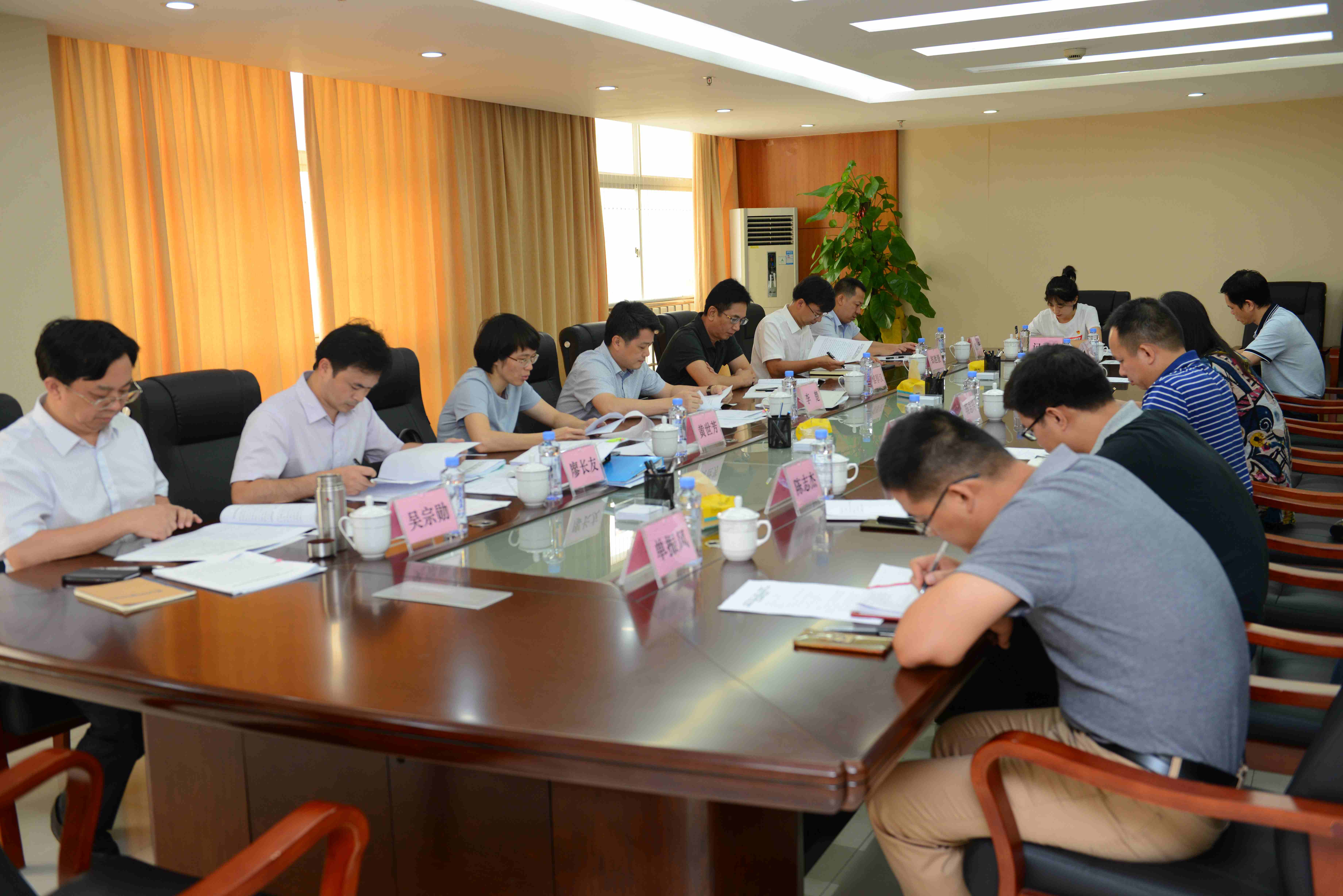 共青团广西区委召开“不忘初心、牢记使命” 主题教育第五专题研讨会暨党组理论学习中心组第八次集体学习会