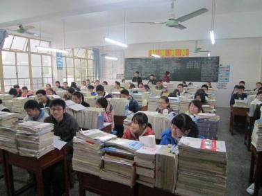 宜州:传授成功经验,迈向精彩未来--宜州市大学