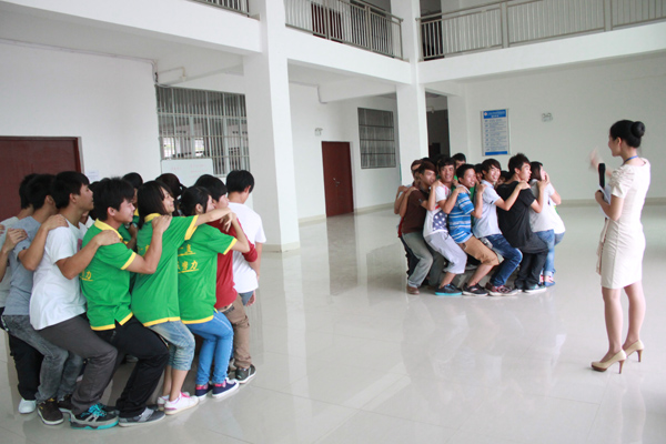 广西理工职业技术学院开展大学生心理健康团体